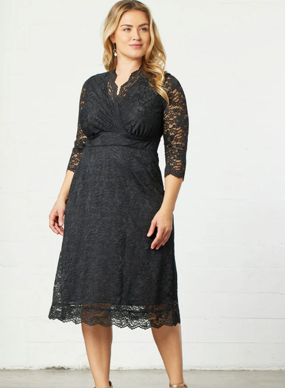Kiyonna Scalloped Boudoir Lace Dress Black Midi Size 1X 14/16 XL